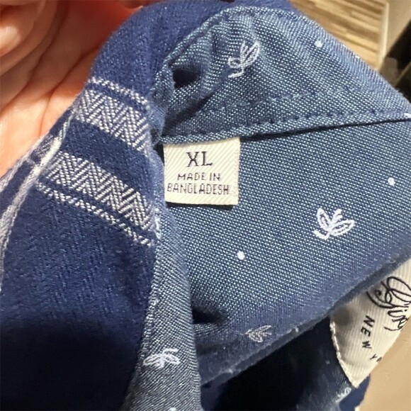 Jachs Girlfriend Womens Button-Up Shirt Size XL Navy Blue White Plaid - Picture 10 of 10